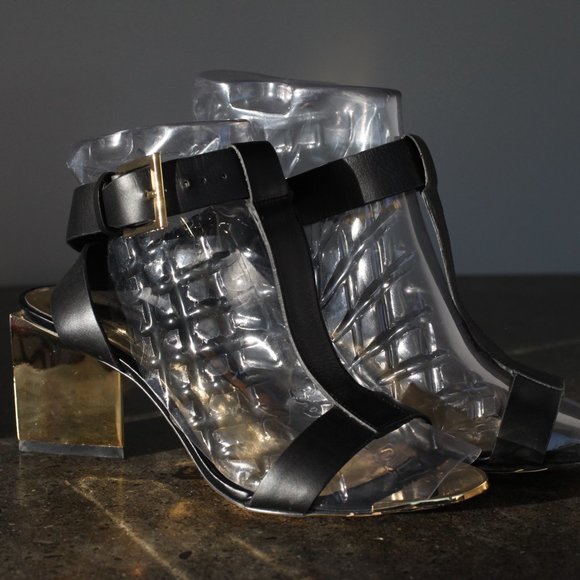 Ted Baker Black Leather T-strap Sandals with Gold Block Heel - Picture 2 of 5